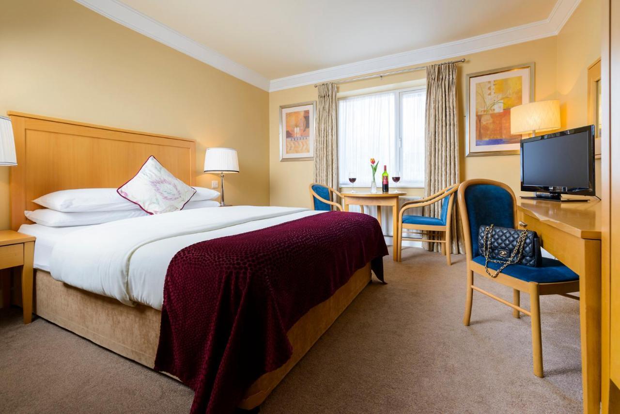 Dingle Bay Hotel Экстерьер фото
