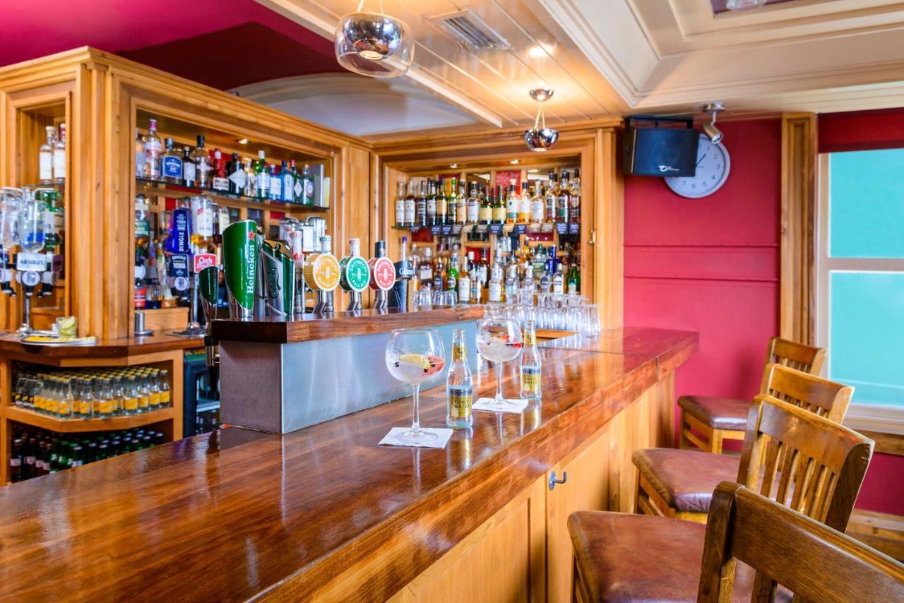 Dingle Bay Hotel Экстерьер фото