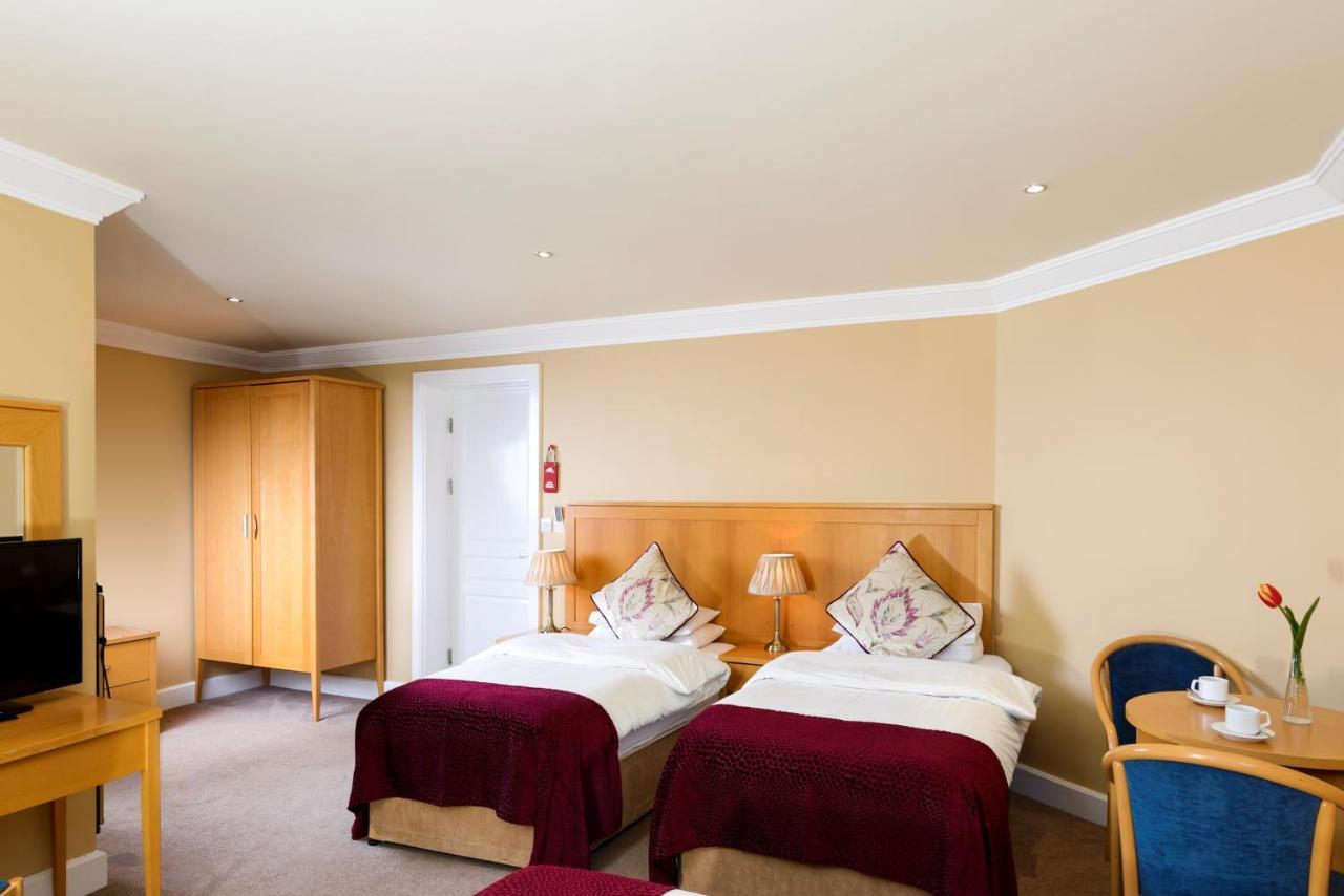 Dingle Bay Hotel Экстерьер фото